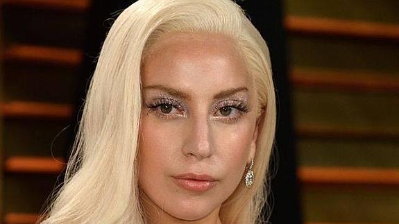 Lady Gaga podría casarse en el espacio con su novio Taylor Kinney.