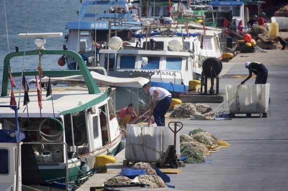 La flota pesquera de Gandia se reduce a la mitad en la última década por la crisis