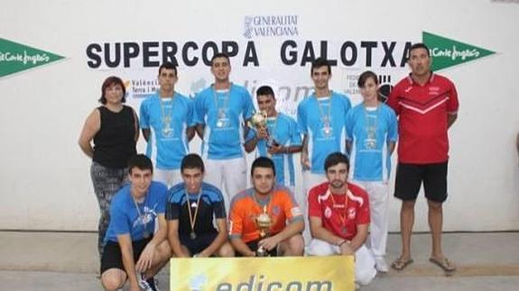 Montserrat, campeón juvenil de la «XIX Supercopa 2014», de galotxa