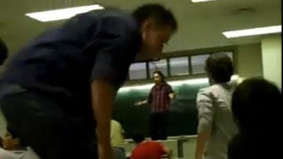 Pablo Iglesias, como Robin Williams en 'El club de los poetas muertos'