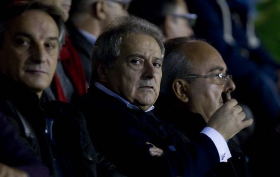 El presidente del PP en la provincia de Valencia, Alfonso Rus, ayer. :: damián torres