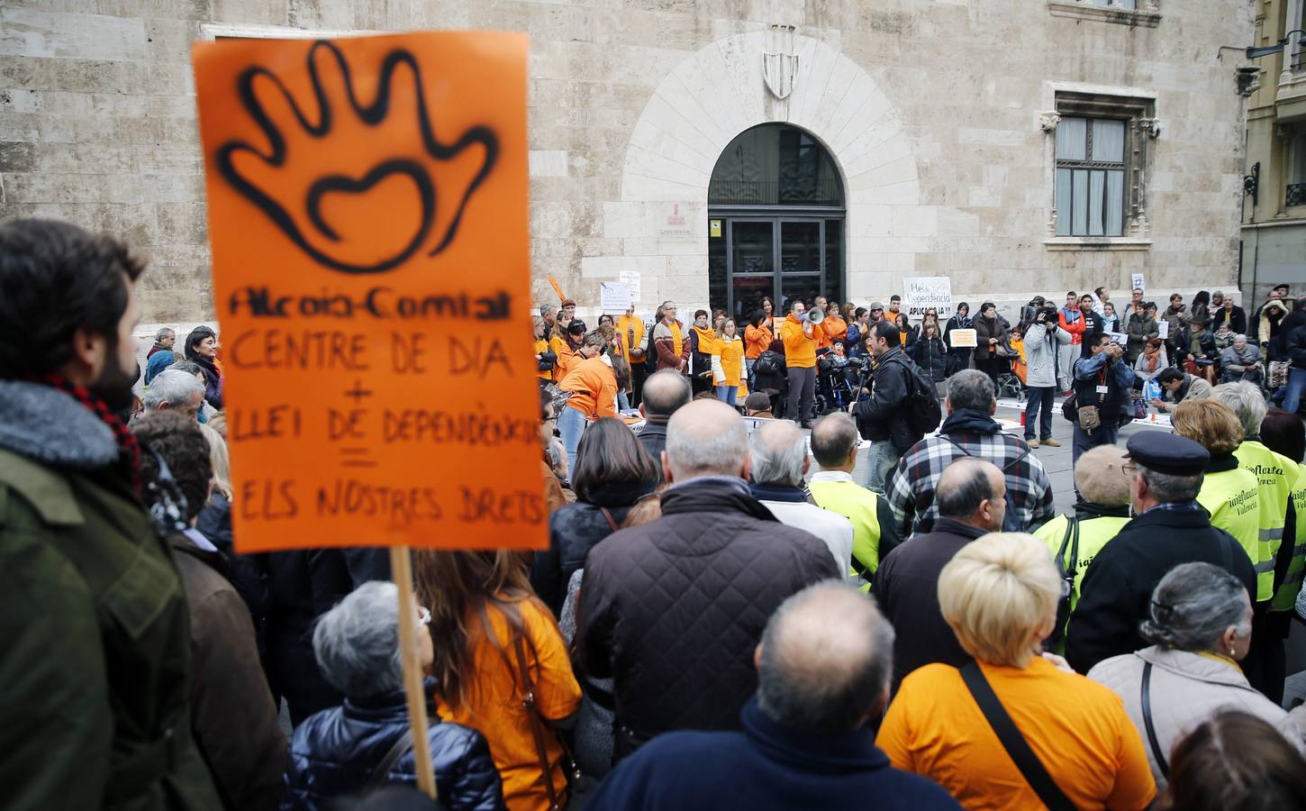 Reivindican en Valencia el cumplimiento de la ley de Dependencia tras 8 años