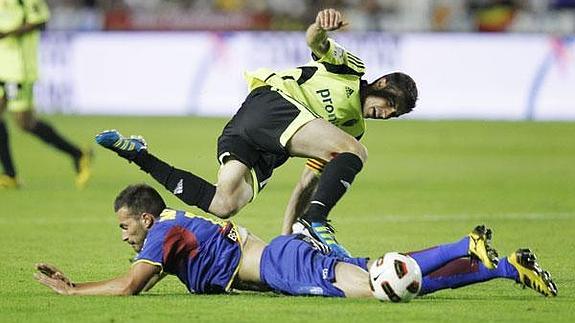 Una acción del Levante-Zaragoza de mayo de 2011.