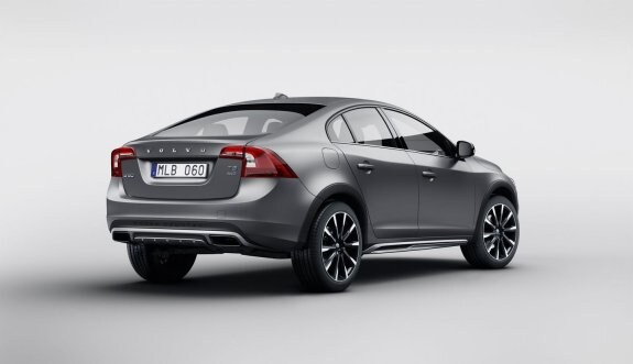 El S60 Cross Country, primera berlina 'crossover'.