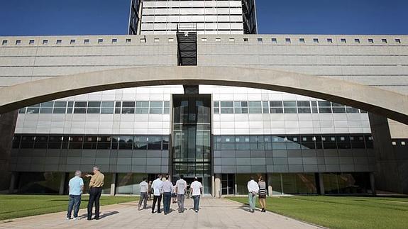 Alertan a los trabajadores de Canal 9 de que el agua no es apta para consumo