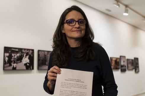 Mónica Oltra. :: J. MONTAÑANA