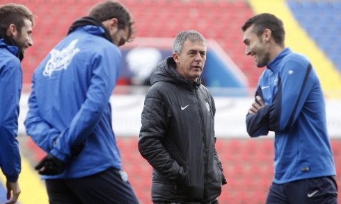 Alcaraz, junto a Barral ayer en el entrenamiento. :: jorge ramírez/lud