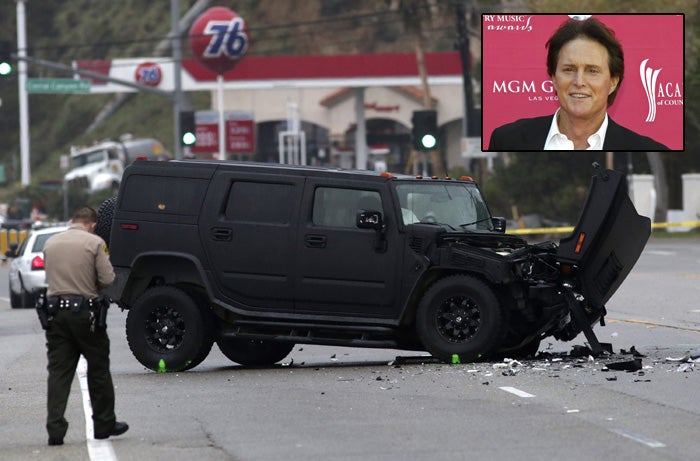 Bruce Jenner, padrastro de Kim Kardashian, involucrado en un accidente con un muerto