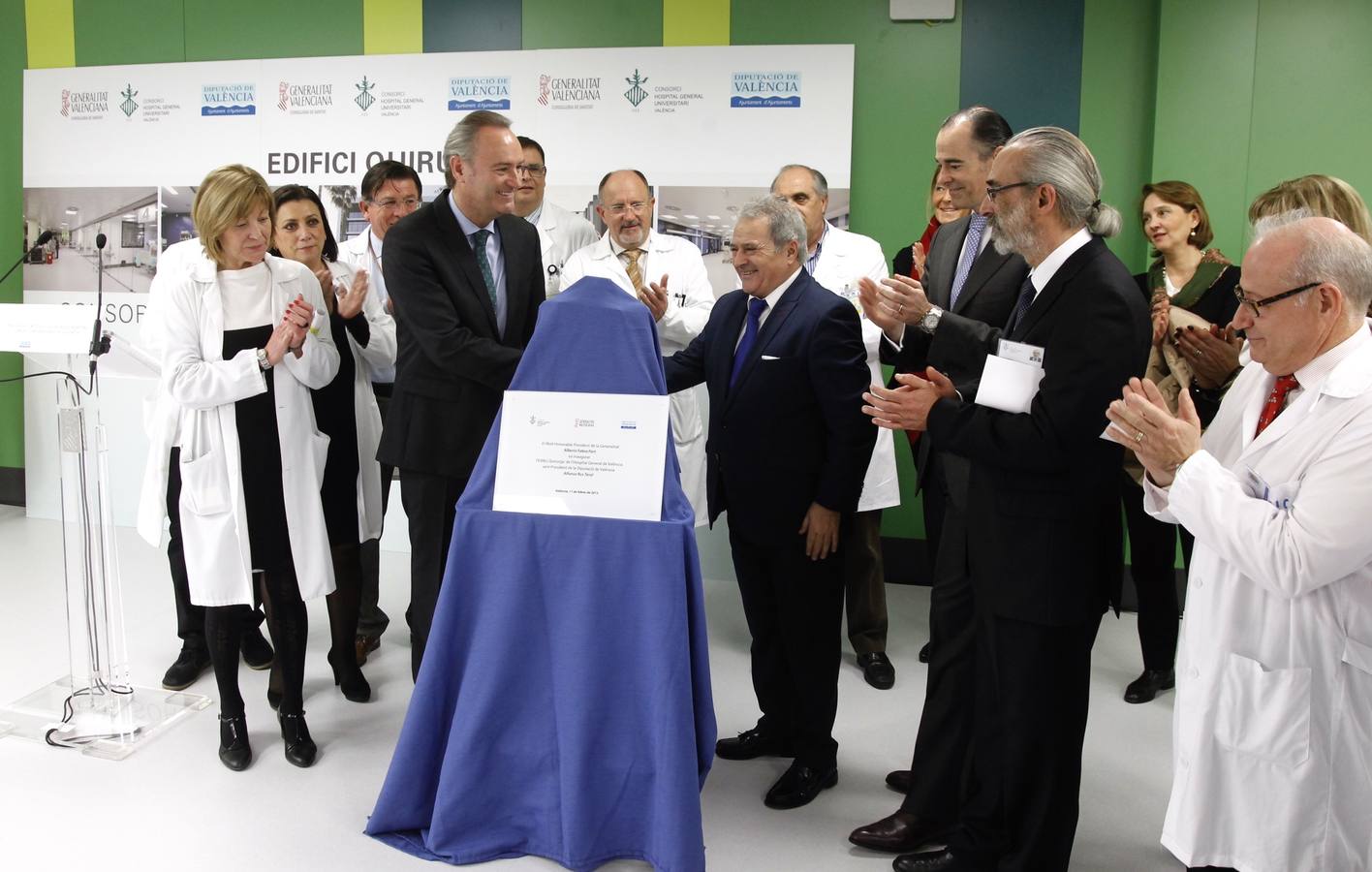 Alberto Fabra durante la inauguración del nuevo Edificio quirúrgico del Hospital General, hoy.