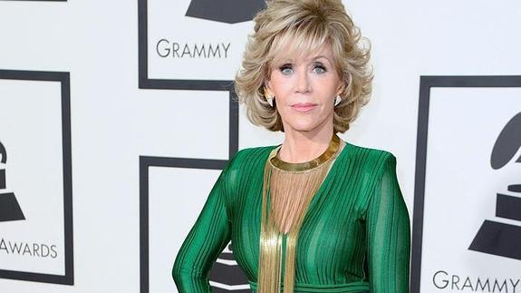 La actriz Jane Fonda a su llegada a la 57 edición de los Grammy.