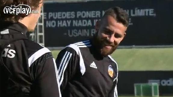 Otamendi vuelve al grupo