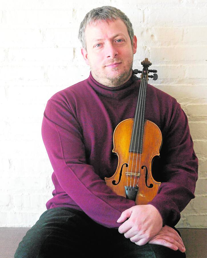 Fabio Biondi, violinista y director de orquesta.