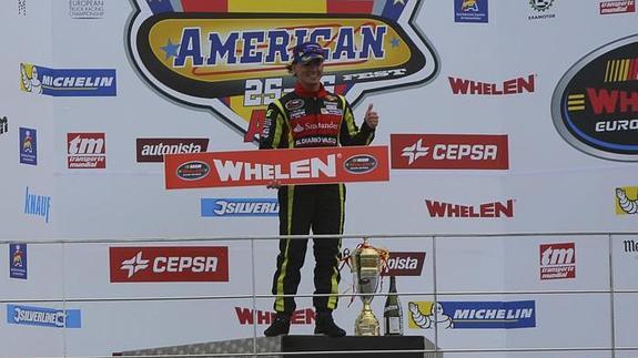 Ander Vilariño gana la carrera de la NASCAR en Valencia