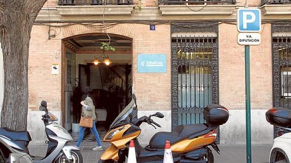 Acceso a la sede de la empresa de la Diputación, Imelsa.