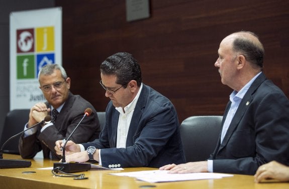 Ciudadanos no firma un pacto contra la corrupción al faltar el permiso de Barcelona