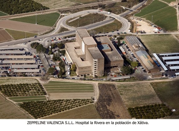 El hospital Lluís Alcanyís de Xàtiva cierra una planta por una plaga de chinches