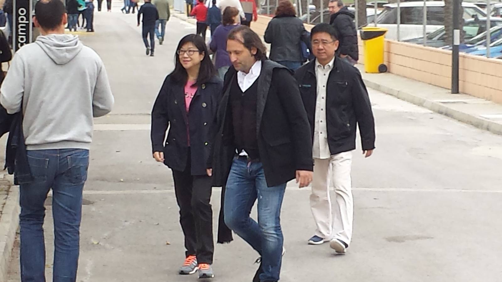 Layhoon, junto a Rufete en la Ciudad Deportiva de Paterna.