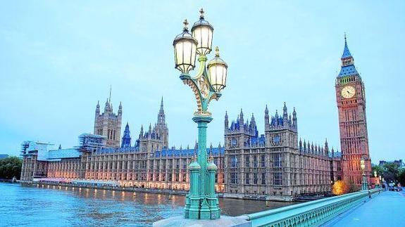 El Parlamento británico, en el palacio de Westminster, con el famoso Big Ben.
