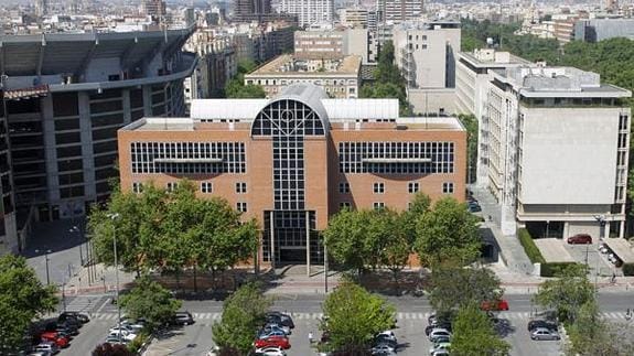 El edificio del ayuntamiento de la avenida de Aragón será demolido antes de fin de año