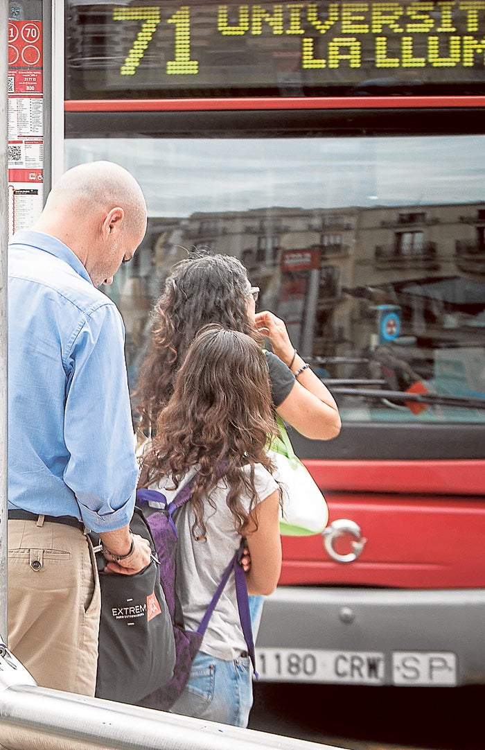 Parada de la EMT en Valencia.