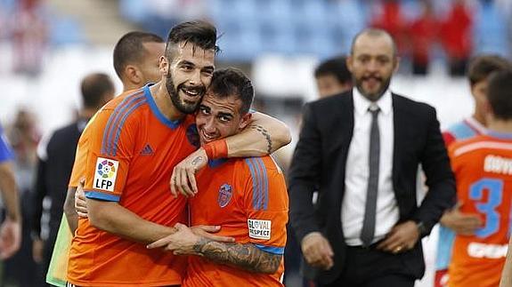 Negredo: «Cuando encajemos el puzzle nos hincharemos a marcar goles»