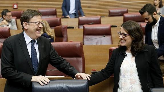 Puig y Oltra, momentos antes de empezar el pleno. 