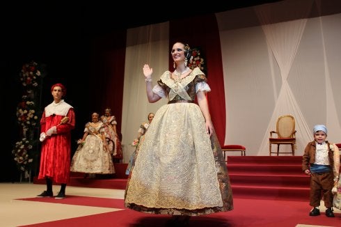 Torrent exalta a Noelia Peinado y Carla Pallardó como falleras mayores