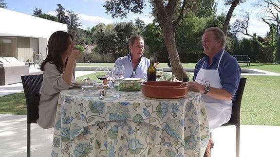 Fabiola Martínez, Carlos Herrera y Bertín Osborne, en 'En la tuya o en la mía'.