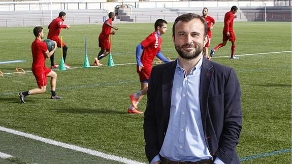 Carlos Sanchis releva a Toni Hernández en la presidencia del Huracán