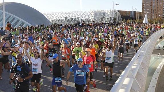 Salida de la Maratón de Valencia en el año 2014.