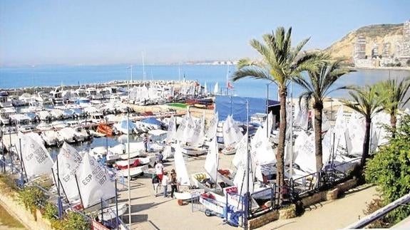 Club Naútico Costa Blanca.