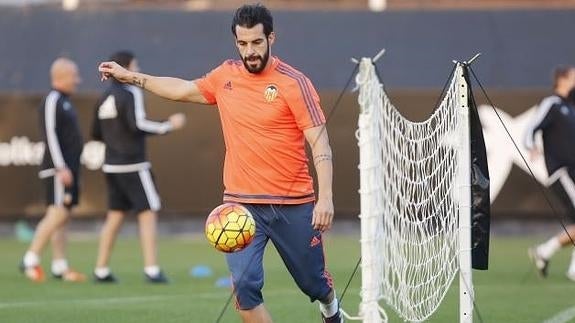 Negredo, tres semanas de baja por una apendicitis