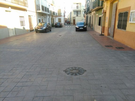 La recuperación de los festejos de los bous al carrer enfrenta a los vecinos de Benigembla