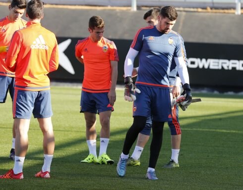 Mat Ryan se entrenó ayer junto a sus compañeros.