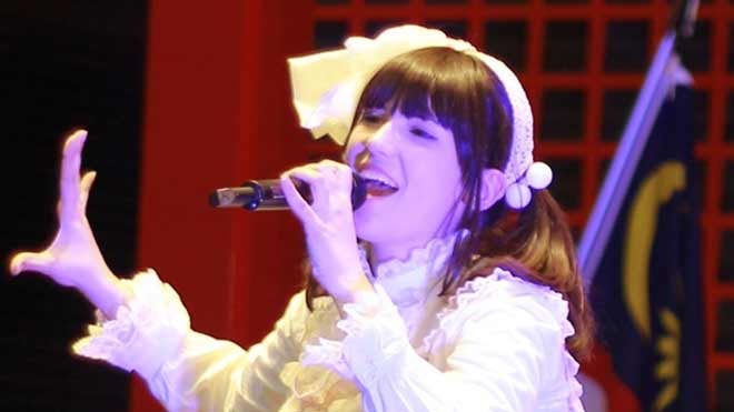 Una cantante valenciana de 22 años, ídolo musical en Japón