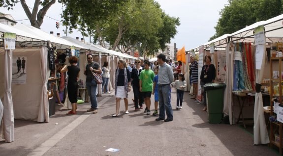 Última feria del comercio celebrada en la Alameda de la población. LP