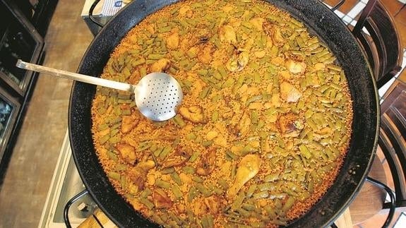 Arroz con cosas no es paella