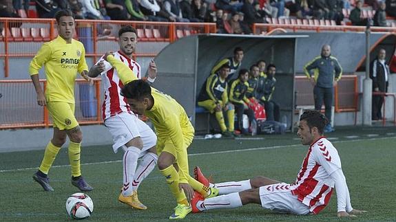 Un partido del Huracán contra el Villarreal. 