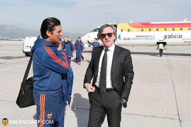 Jesús García Pitarch charla con Angulo.