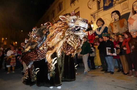 La Tartuga, última de las figuras en incorporarse a las fiestas de la Puríssima. :: lp