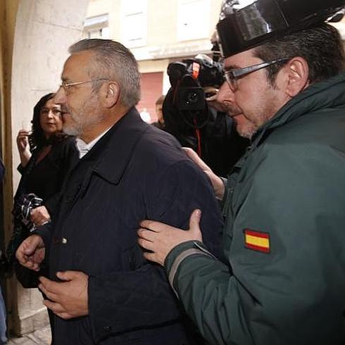 Miguel Domínguez, a su llegada a la Comandacia de la Guardia Civil para declarar como investigado.