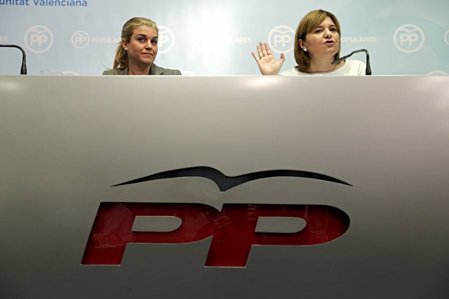 Eva Ortiz e Isabel Bonig hoy en el PP.