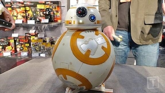 El auténtico BB-8 de Star Wars a tamaño real.