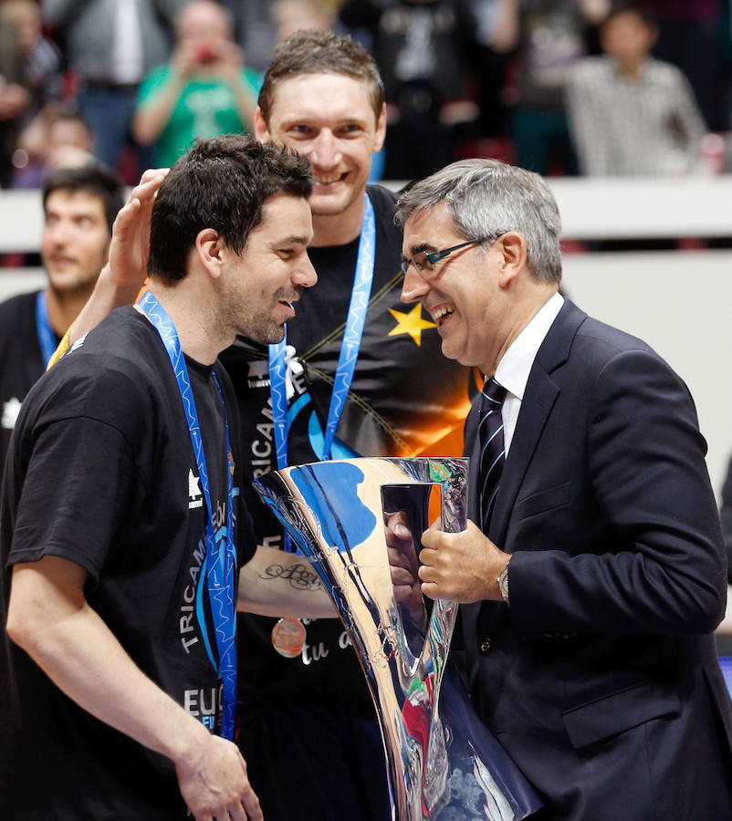 Bertomeu, presidente de la Euroliga, con Rafa Martínez.