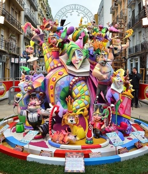 'El Circ...ooooh!!!', monumento infantil de Sueca-Literato Azorín