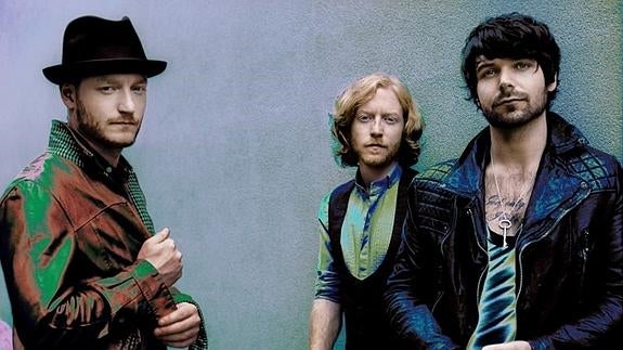 Los componentes de Biffy Clyro, en una imagen promocional.