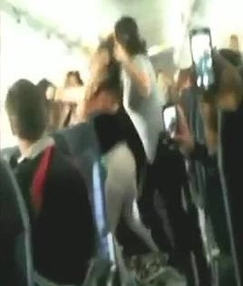 Momento en el que comienza la pelea.