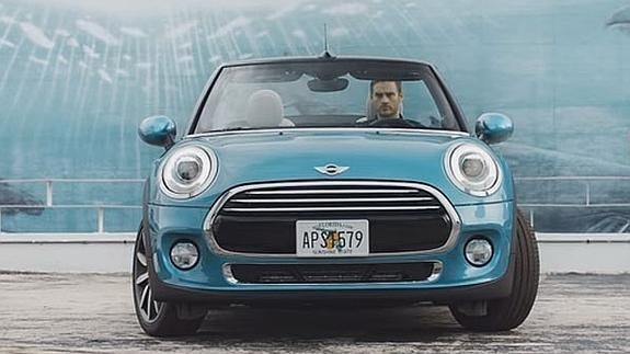 Canción del anuncio de Mini Cabrio 2016 - Stay Open