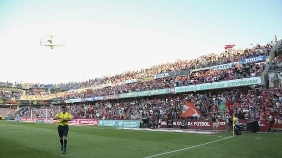 Llenazo histórico en Granada para recibir al Levante