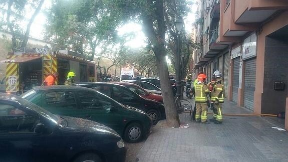 Muere un hombre en el incendio de una vivienda de Valencia